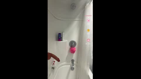 Snapshot of mickeyshyne69 chatting on 02.23.25 Mickey online show from 02.23.25