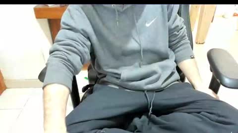 microfama00 online show from 03.22.26