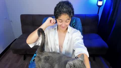 Blue online show from 03.11.25