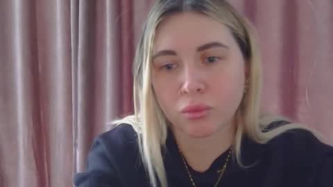 Snapshot of midnight_lace1 chatting on 02.17.26 Midnight lace1 online show from 02.17.26