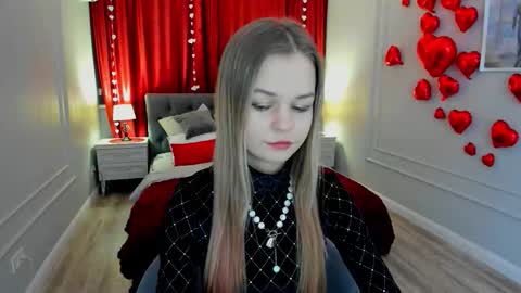 Snapshot of midnighteaura chatting on 02.14.26 midnighteaura online show from 02.14.26