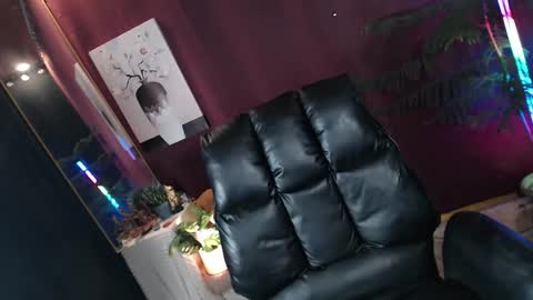 Kitty online show from 05.17.26