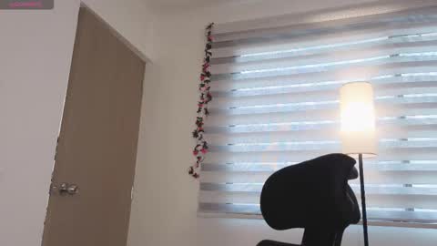 midori__san online show from 10.15.25