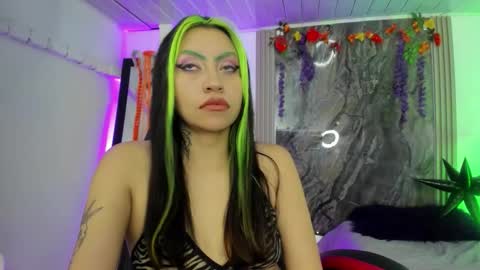 Snapshot of midory_ chatting on 10.14.25 midory_ online show from 10.14.25