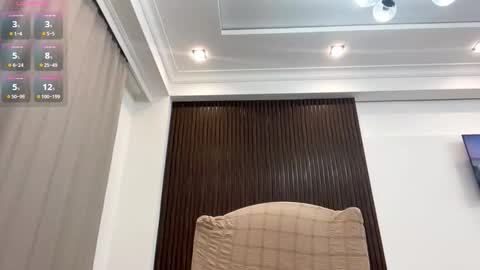 Snapshot of mieshasegura chatting on 12.04.25 Mia online show from 12.04.25