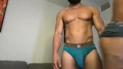 Snapshot of mightbesterling chatting on 11.05.25 mightbesterling online show from 11.05.25