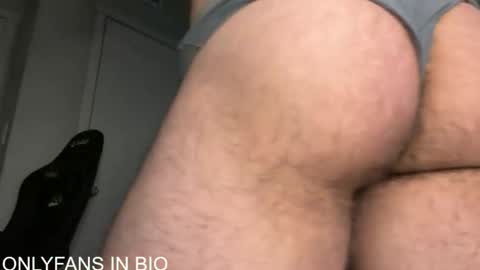 Snapshot of mightbesterling chatting on 11.19.25 mightbesterling online show from 11.19.25