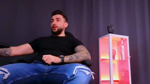 MightyAaron online show from 01.22.25