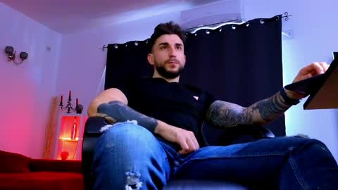 MightyAaron online show from 04.01.26