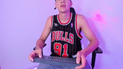Snapshot of miguel_cagee chatting on 10.25.25 miguel_cagee online show from 10.25.25