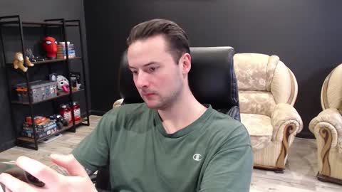 Snapshot of mihasikd chatting on 02.01.26 Misha Winchester online show from 02.01.26