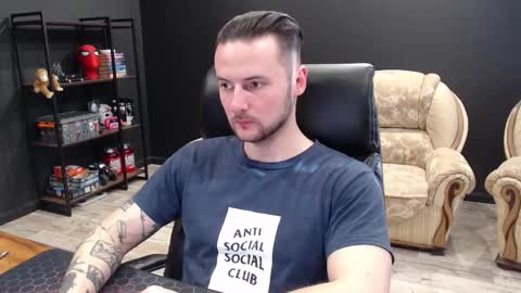 Snapshot of mihasikd chatting on 02.11.26 Misha Winchester online show from 02.11.26