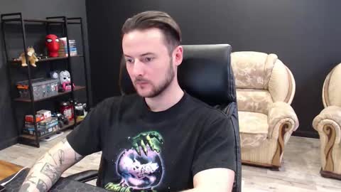 Snapshot of mihasikd chatting on 03.11.26 Misha Winchester online show from 03.11.26