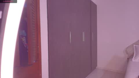 Snapshot of miia_monroy chatting on 02.15.26 miia_monroy online show from 02.15.26