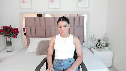 Snapshot of miia_palmerr chatting on 03.01.25 Mia online show from 03.01.25