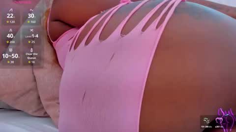Snapshot of miia_schwarz chatting on 09.24.25 Miia Schwarz online show from 09.24.25