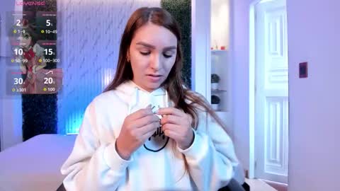 Miia 3 online show from 10.25.25