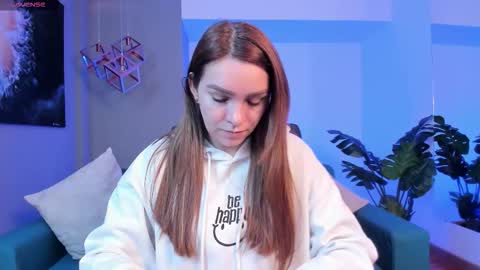 Miia 3 online show from 11.22.25