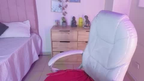 Snapshot of miia_thompson_1 chatting on 07.02.26 M I I A online show from 07.02.26