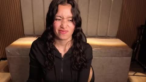 miiaa_evans1 online show from 03.24.26