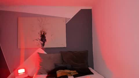 Snapshot of miiaawallace chatting on 11.13.25 miiaawallace online show from 11.13.25