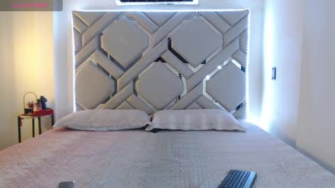 miiafire online show from 04.01.26