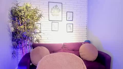 miilu  online show from 02.23.25