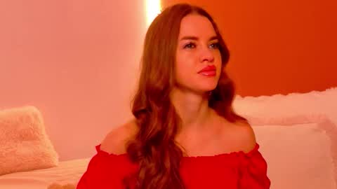 Amira online show from 12.03.25