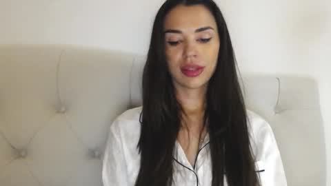 Mika online show from 09.09.25