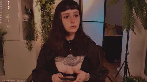 mika_moon_ online show from 11.24.25