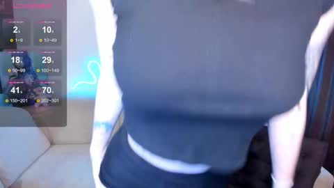 Mika online show from 11.04.25