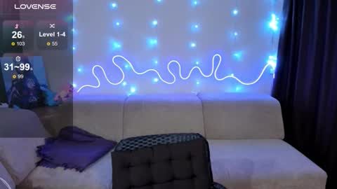 Mika online show from 12.21.25