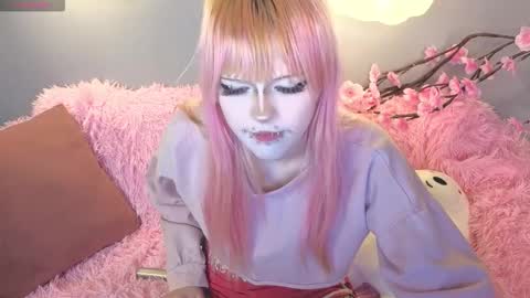 Mika online show from 02.11.26