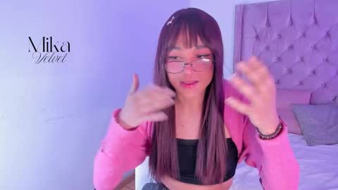 mika_velvet online show from 01.16.26