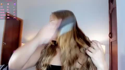 Mikaela blondie bigass online show from 01.11.26