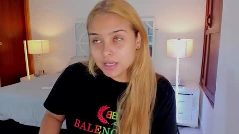 Mikaela blondie bigass online show from 02.16.26