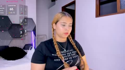 Mikaela blondie bigass online show from 05.04.26