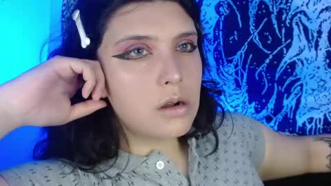 Mika online show from 09.09.25