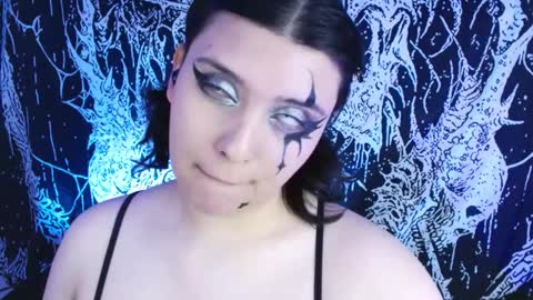 Mika online show from 10.04.25