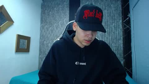 Mike 0233 online show from 11.21.25