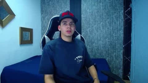 Mike 0233 online show from 11.28.25