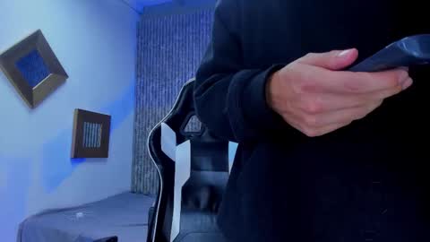 Mike 0233 online show from 12.02.25