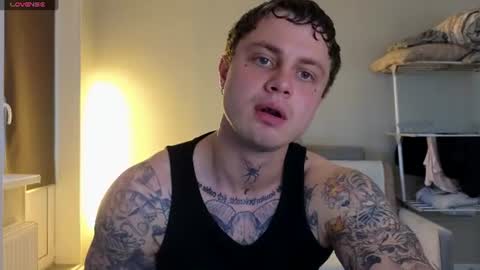 Snapshot of mike___magic chatting on 06.18.26 Mike Magic online show from 06.18.26