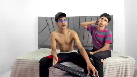 mike and adri online show from 10.02.25