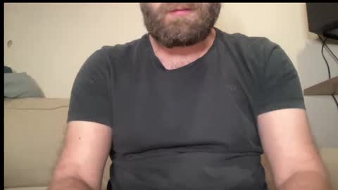 Snapshot of mike_berlin1 chatting on 11.12.25 MIke online show from 11.12.25