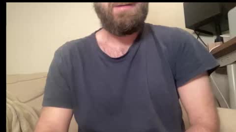 Snapshot of mike_berlin1 chatting on 11.27.25 MIke online show from 11.27.25