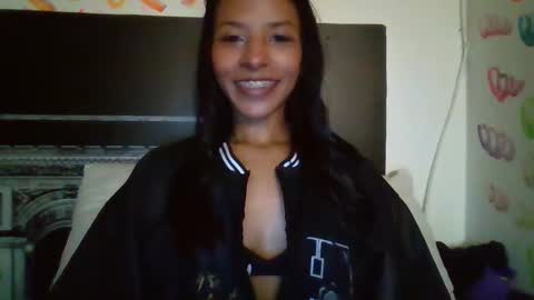 MAITE  MIKE  Sometimes Im with the boy in camera online show from 11.15.25