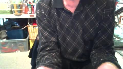 Snapshot of mikeb3200 chatting on 12.01.24 mikeb3200 online show from 12.01.24