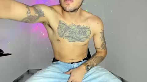 mikee_scooth online show from 04.17.26