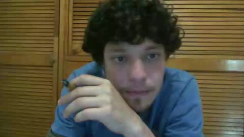 Snapshot of mikefvck_ chatting on 01.12.25 Mike online show from 01.12.25